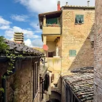 Apartment Windrose Astoria Volterra